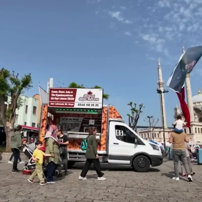 Hayır Lokması - İstanbul Lokmacı - Lokma Döktürm Mobil Lokmacı - Lokma Dağıtımı